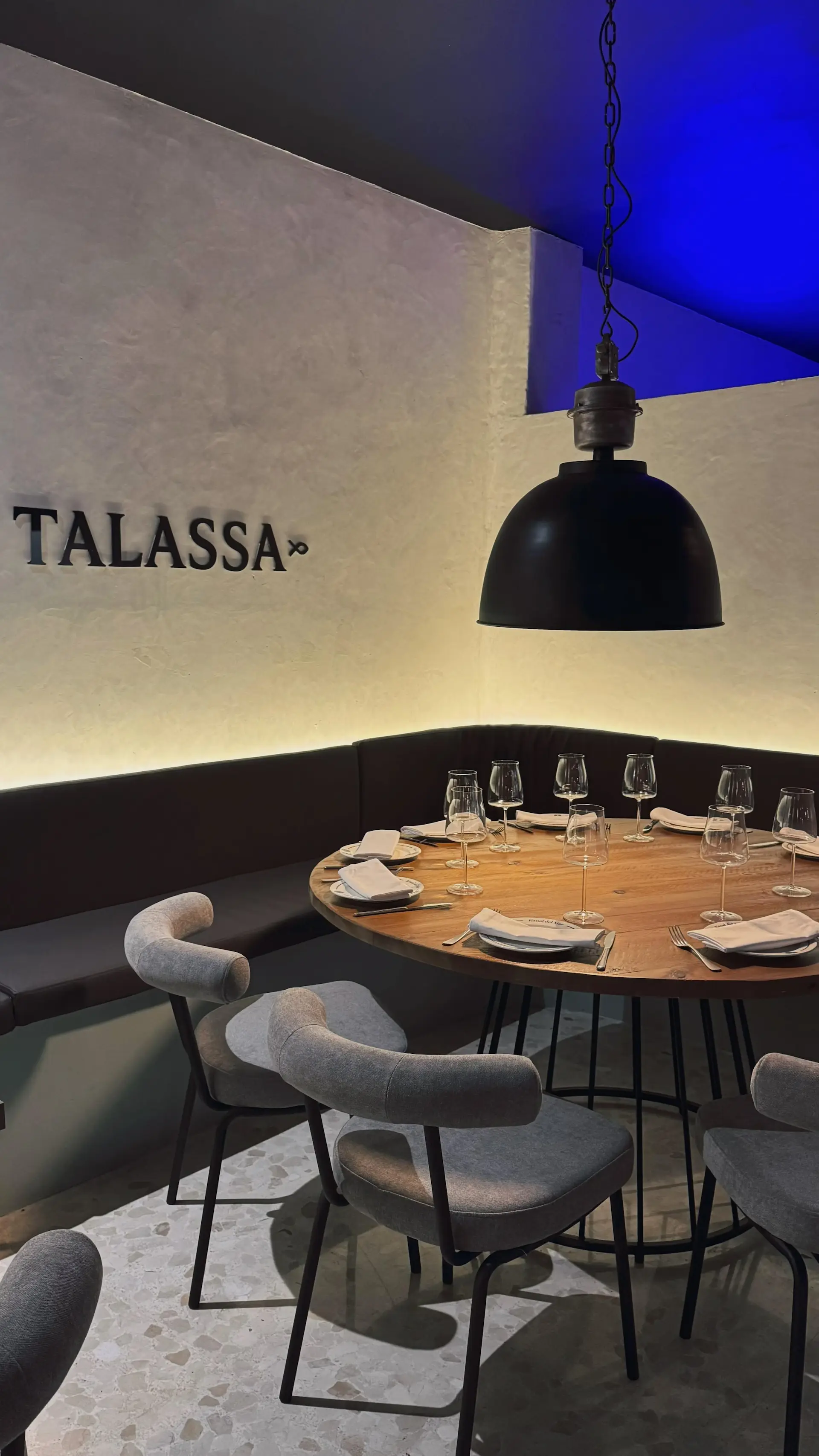 Decorative lamp in the restaurant